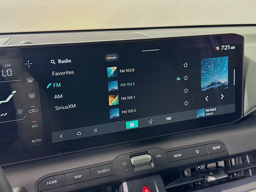 Used 2025 Kia K4 EX image 27