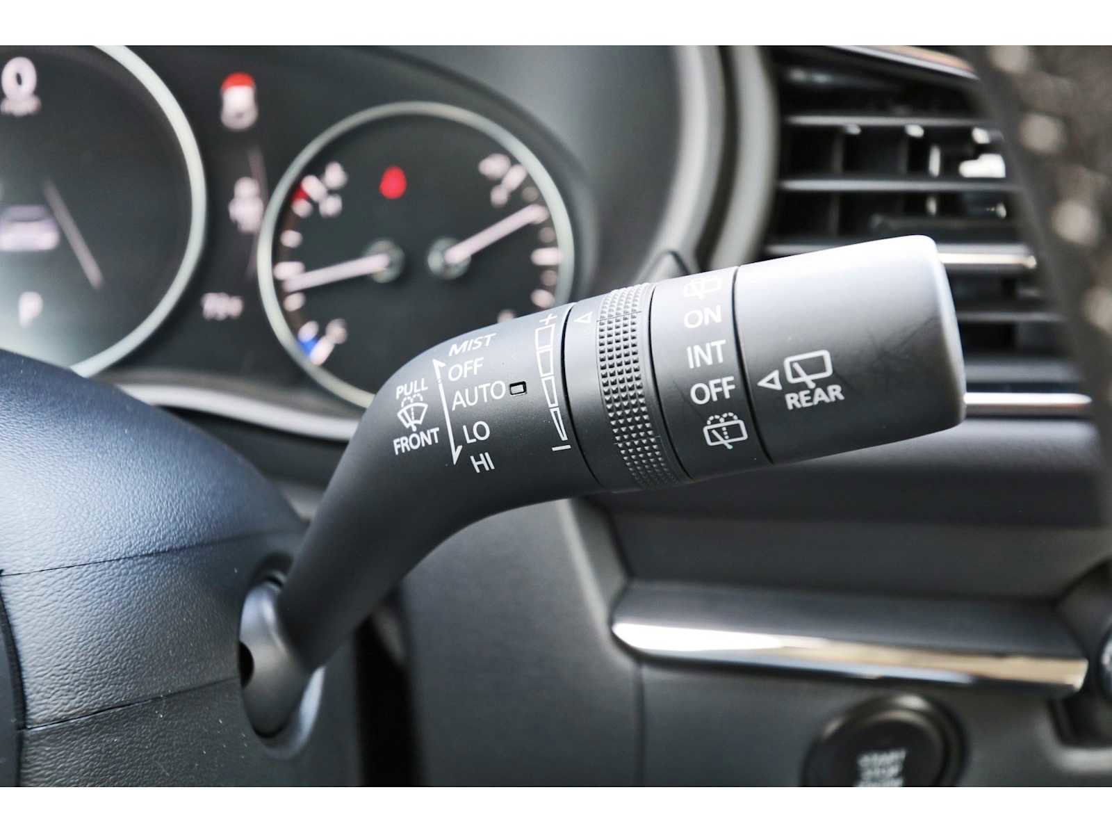 Certified 2025 MAZDA CX-30 AWD 2.5 S w/ Preferred Package image 18