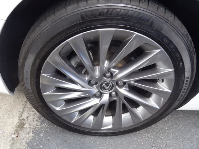 Used 2020 Lexus ES 300h w/ Accessory Package FWD image 11