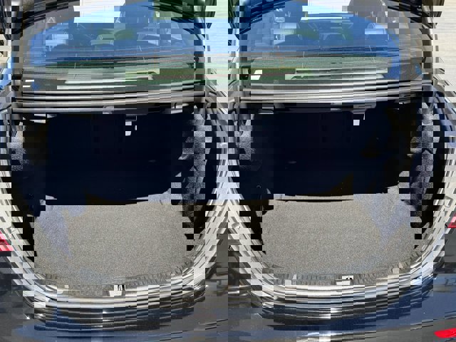 Used 2022 Mercedes-Benz E 350 Sedan image 14