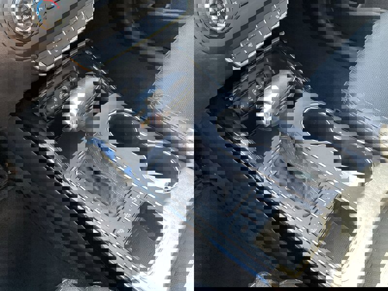 Used 2017 Kia Sorento SX image 34