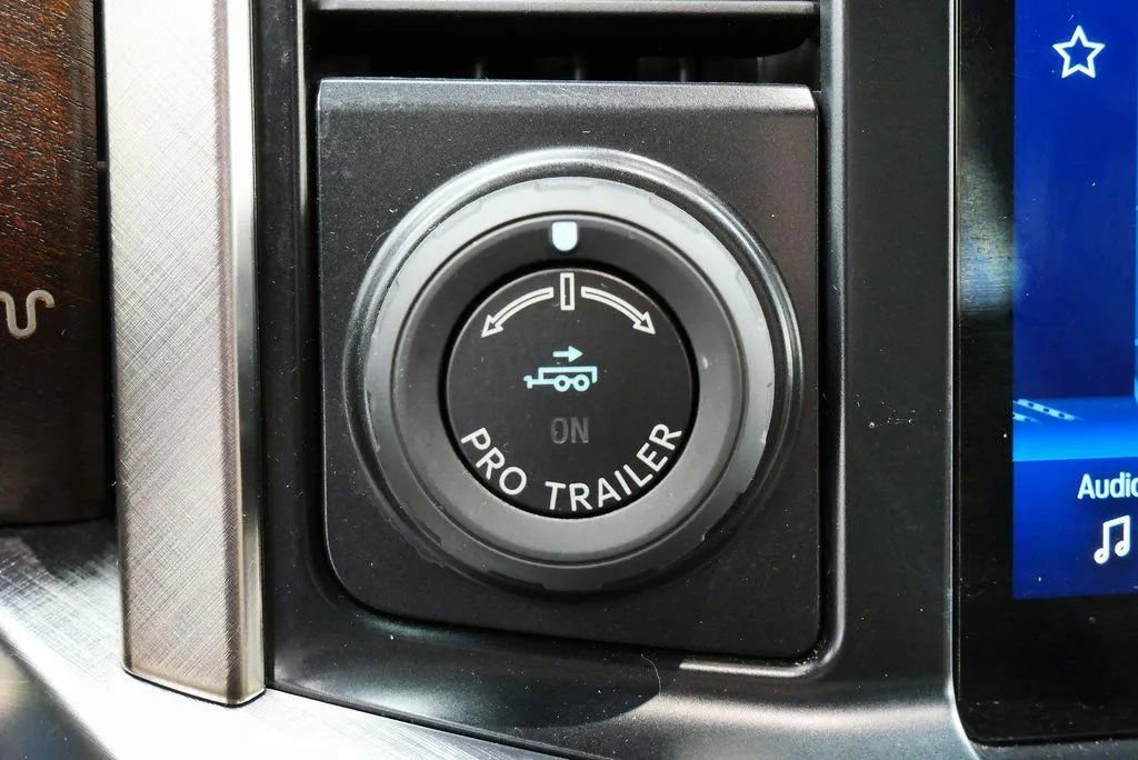 Used 2022 Ford F150 King Ranch w/ Equipment Group 601A High AWD/4WD image 29