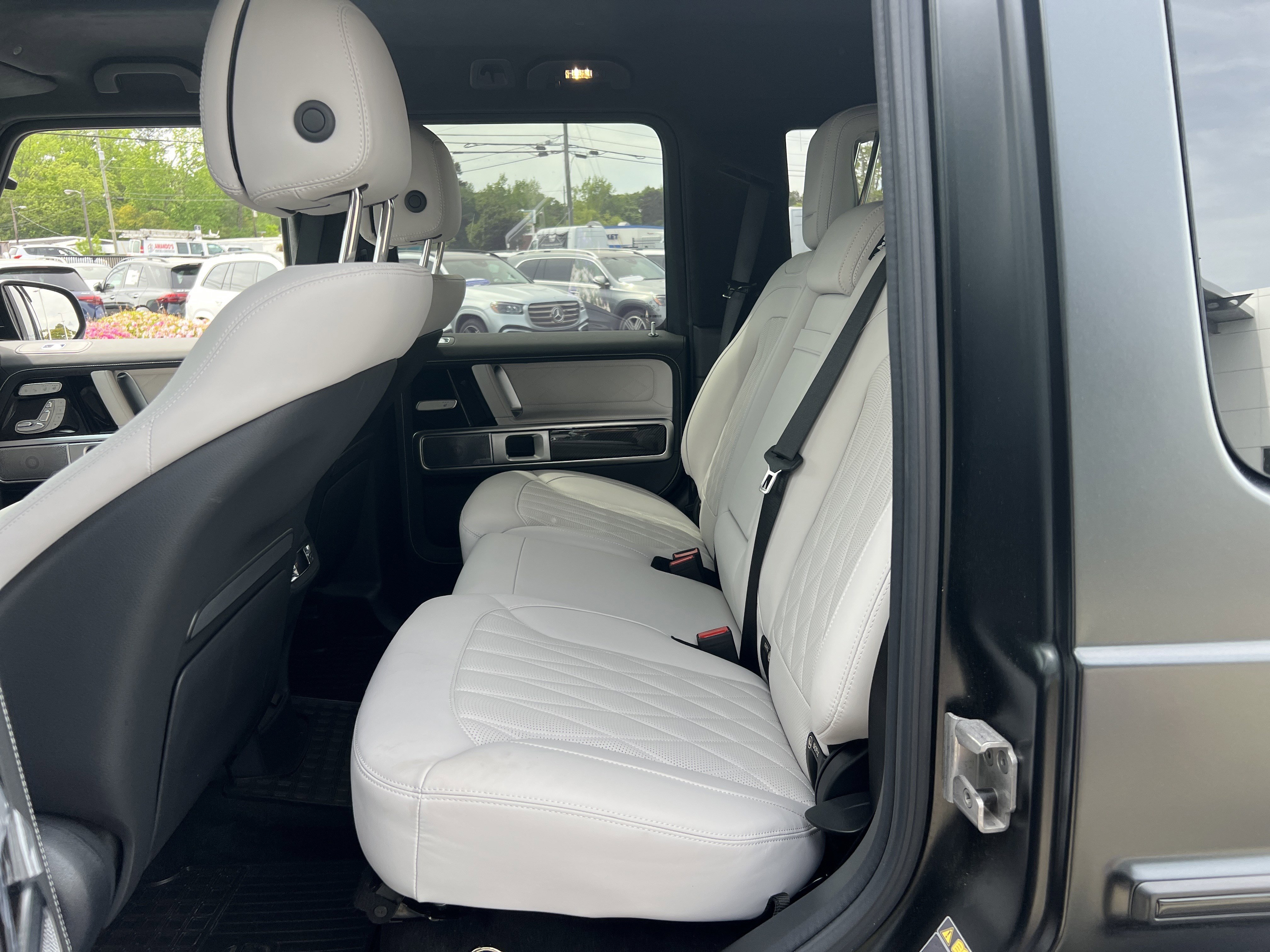 Used 2025 Mercedes-Benz G 63 AMG 4MATIC image 32