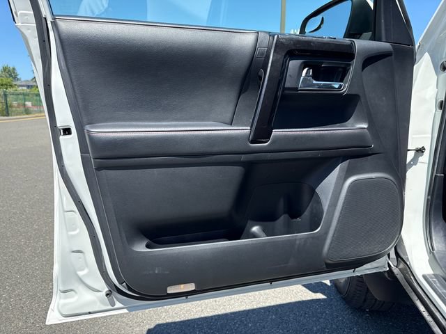 Used 2021 Toyota 4Runner TRD Off-Road Premium AWD/4WD image 16