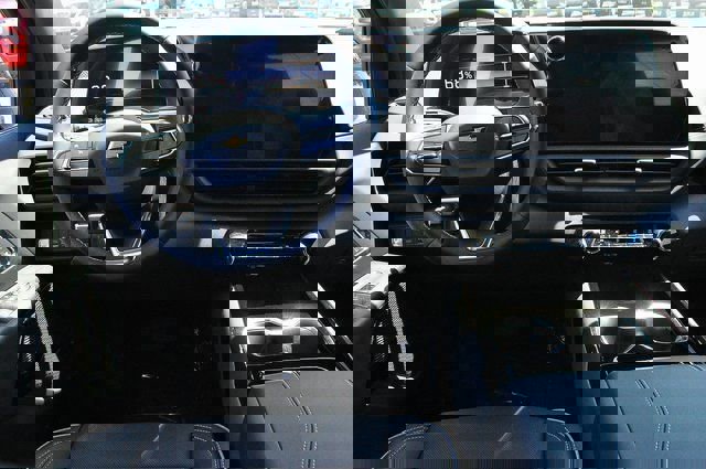 New 2025 Chevrolet Silverado EV LT image 15