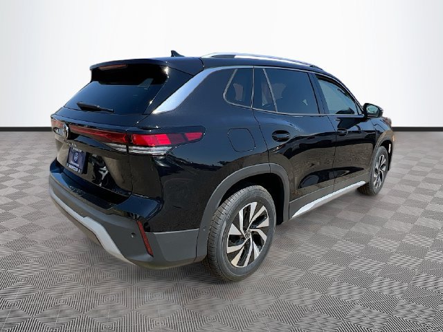 New 2025 Volkswagen Tiguan S FWD image 7