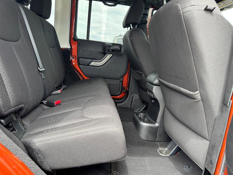 Used 2014 Jeep Wrangler Unlimited Sport w/ Quick Order Package 24S AWD/4WD image 15