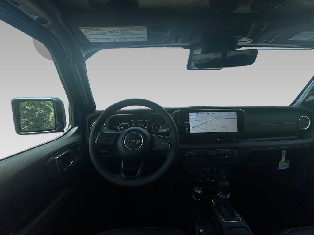 New 2025 Jeep Gladiator Sport image 3