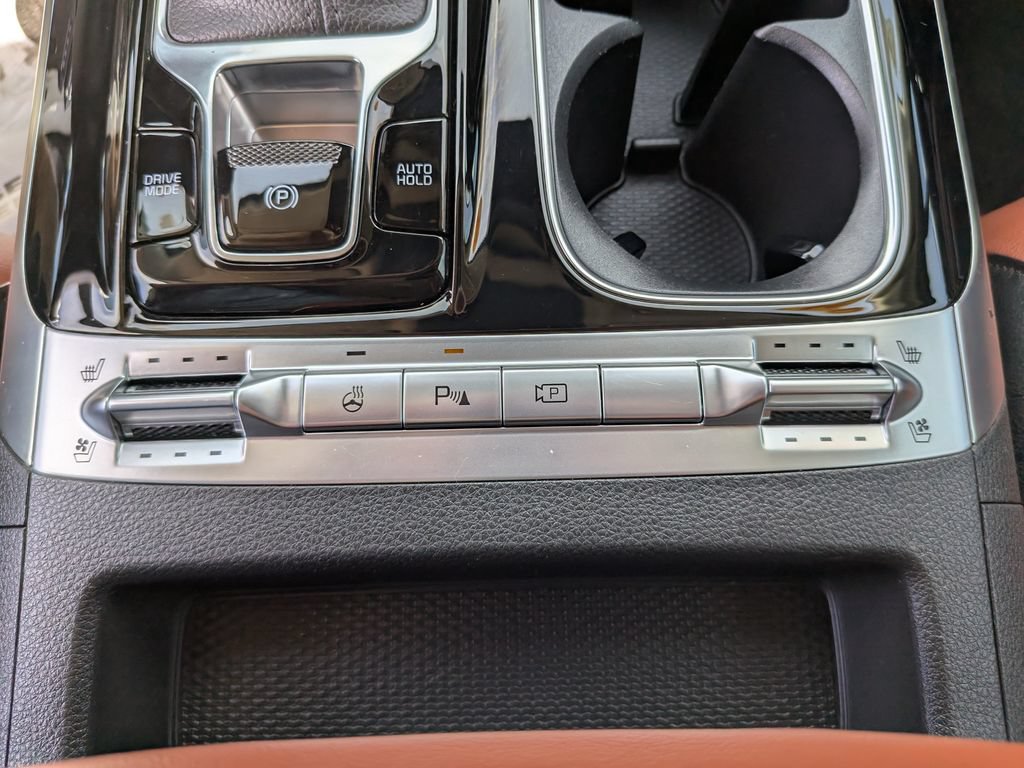 Certified 2024 Kia Carnival SX Prestige FWD image 28