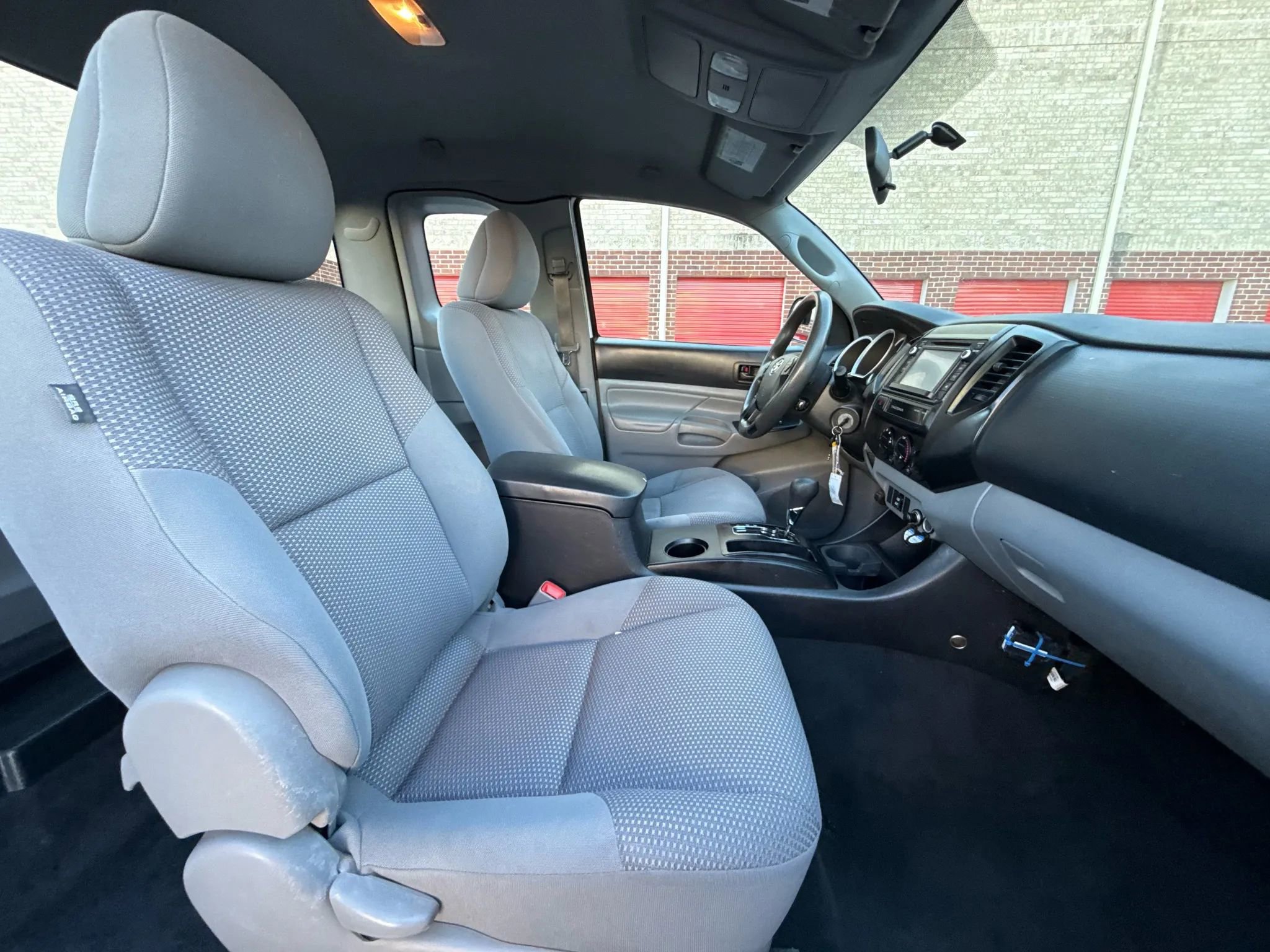 Used 2015 Toyota Tacoma 2WD Access Cab image 19