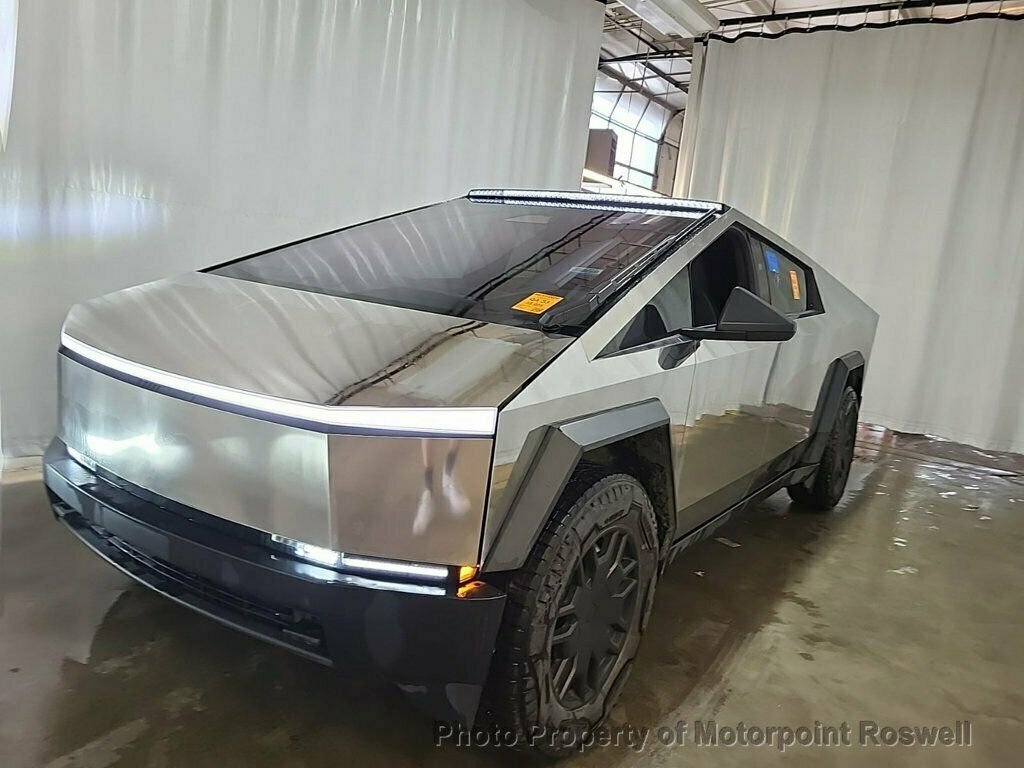 Used 2024 Tesla Cybertruck Cyberbeast AWD/4WD image 2