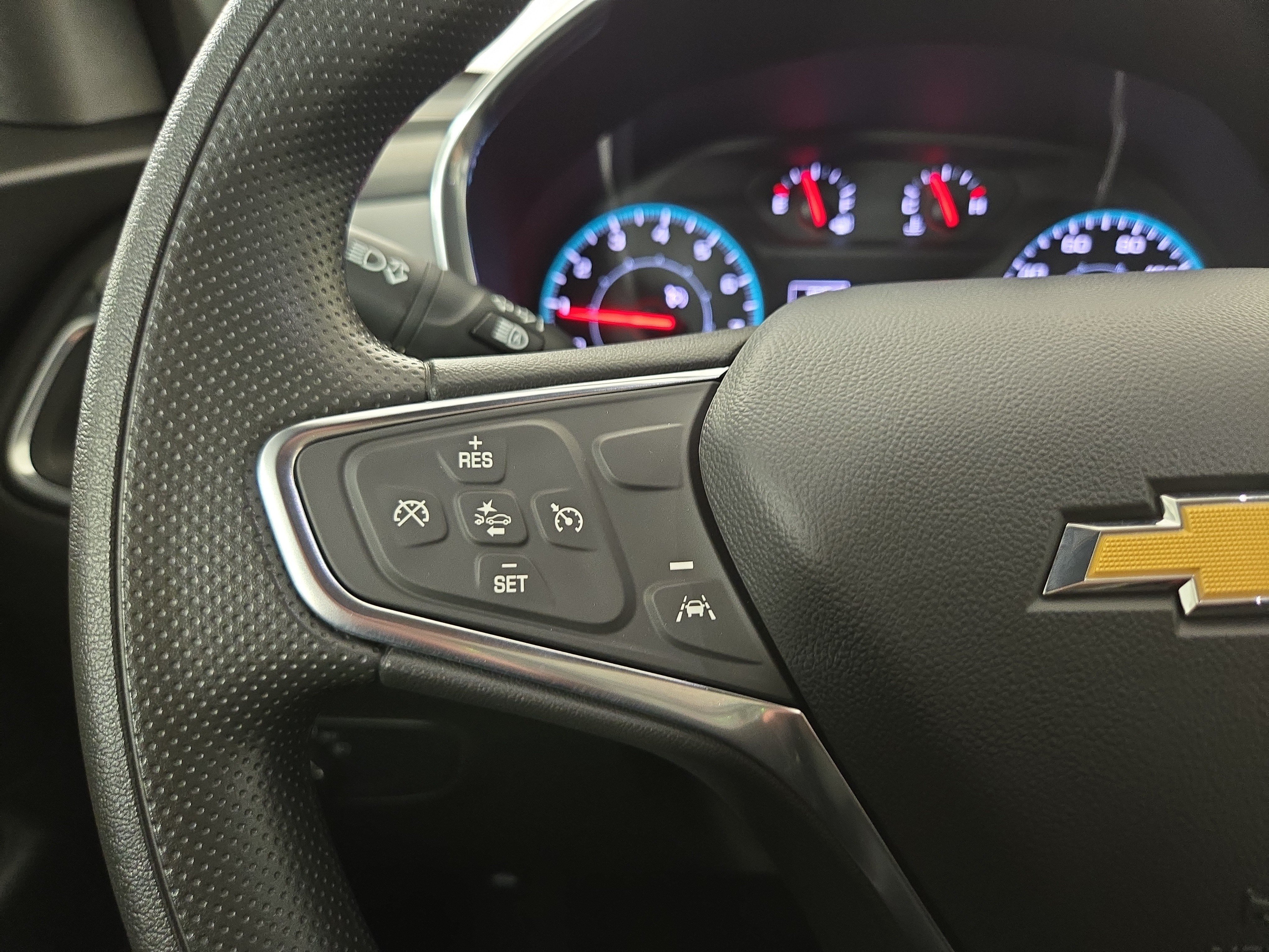 Certified 2024 Chevrolet Equinox LS w/ Midnight Edition AWD/4WD image 15