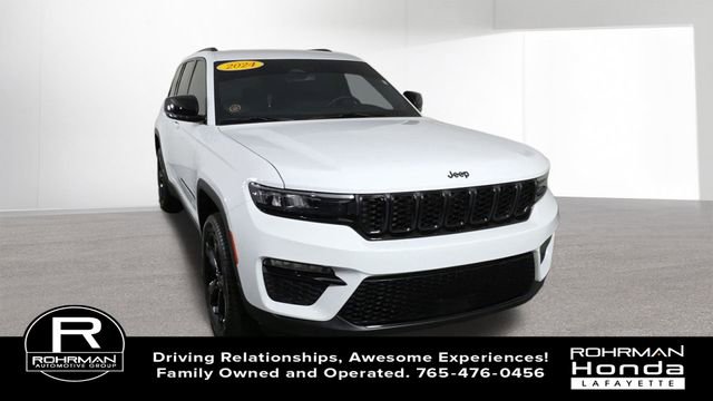 Used 2024 Jeep Grand Cherokee Limited w/ Black Appearance Package image 3