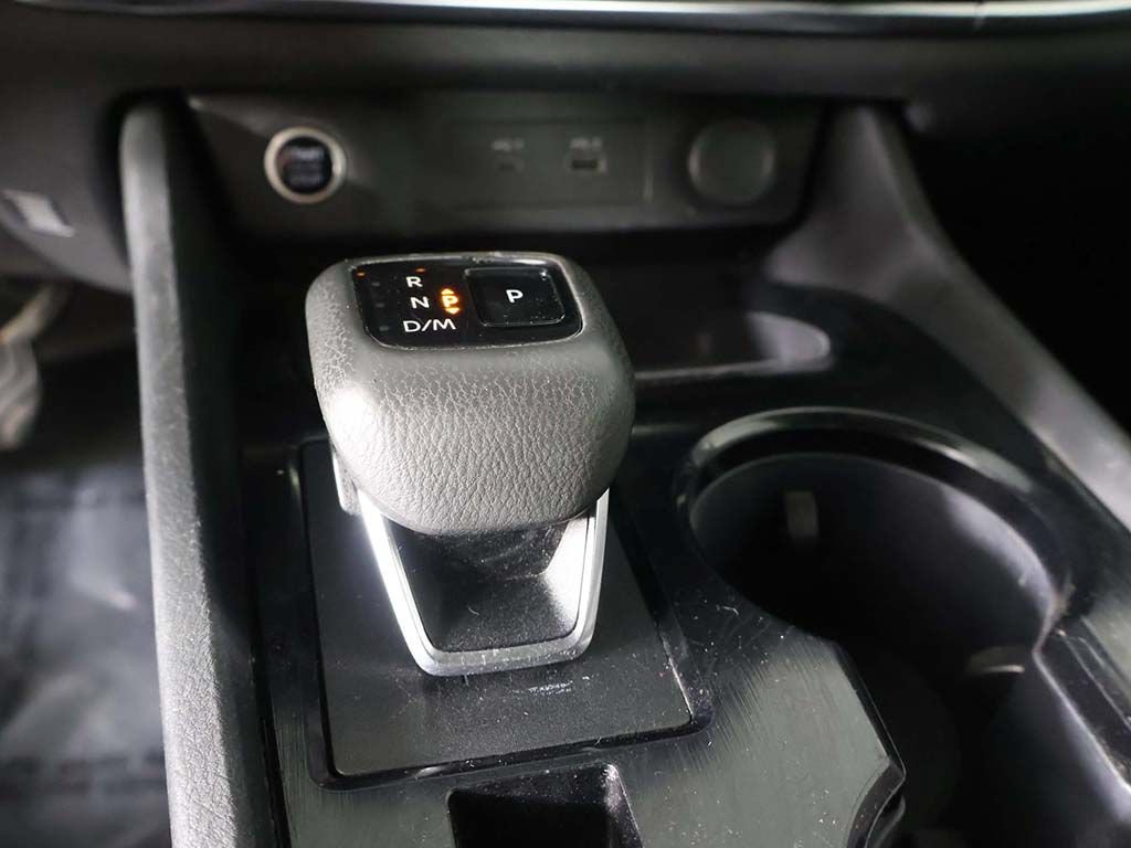 Used 2023 Nissan Rogue S AWD/4WD image 49