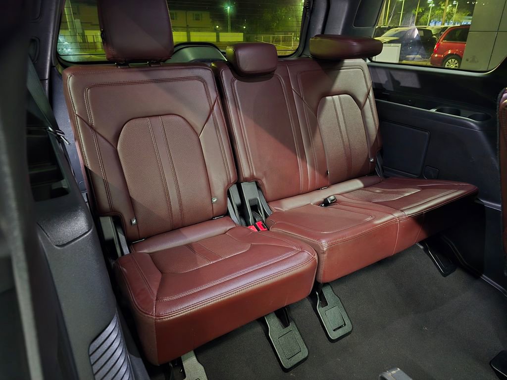 Used 2024 Ford Expedition Limited image 39