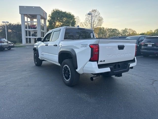 Used 2024 Toyota Tacoma TRD Off-Road AWD/4WD image 54
