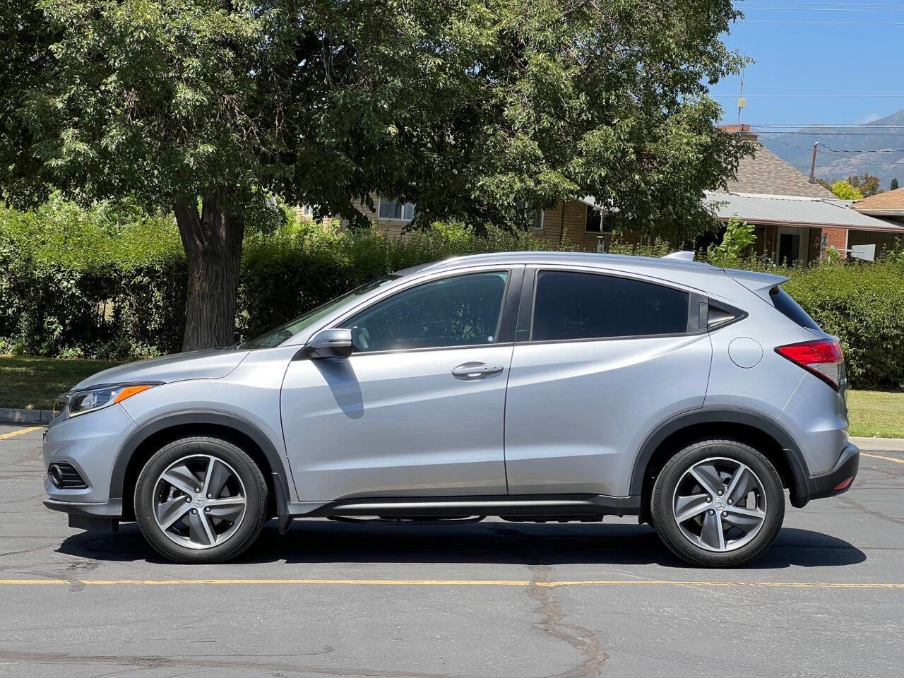 Used 2022 Honda HR-V EX image 8