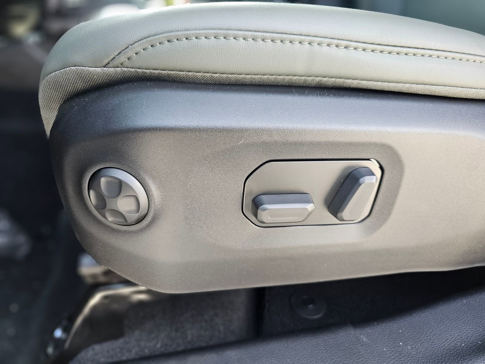 New 2026 Jeep Gladiator Mojave image 21