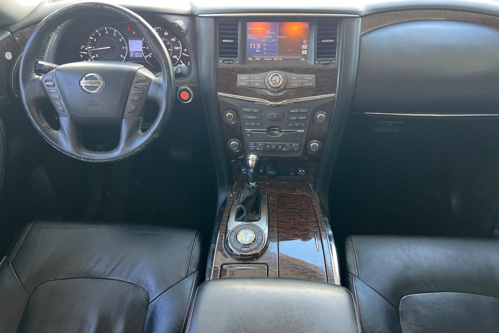 Used 2017 Nissan Armada Platinum w/ Interior Lighting Package RWD image 4