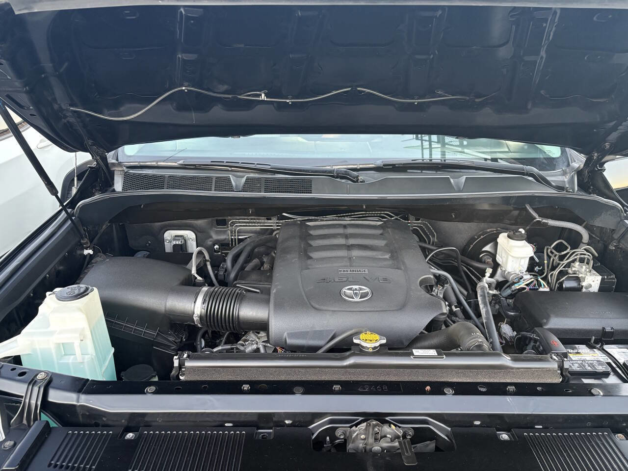Used 2017 Toyota Tundra SR image 2