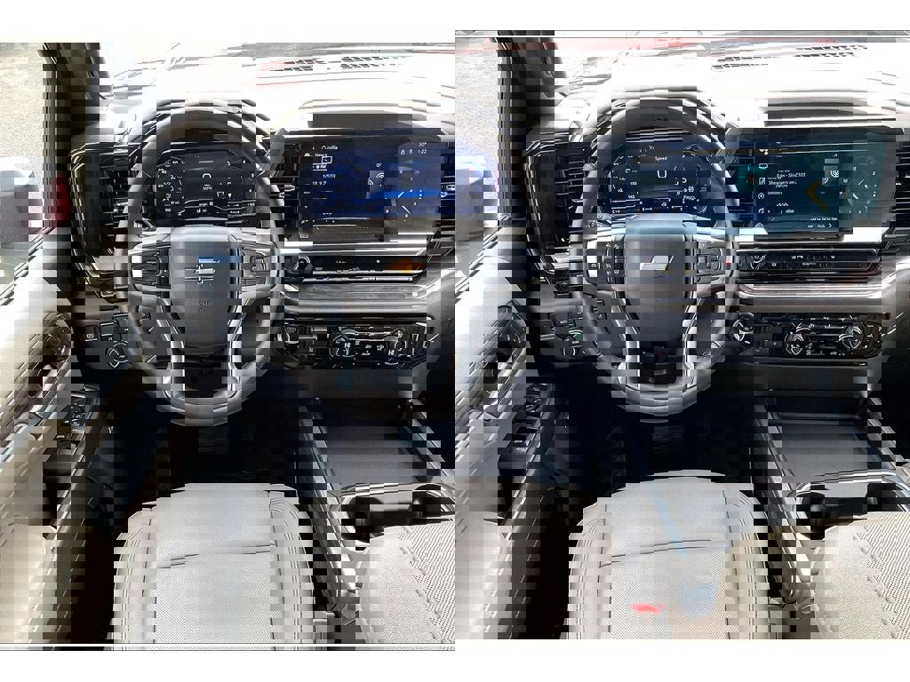 Used 2024 Chevrolet Silverado 3500 LTZ w/ LTZ Premium Package image 6