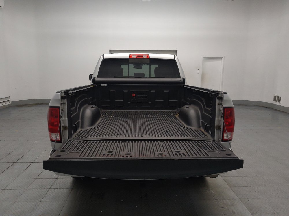 Used 2017 RAM 1500 Classic SLT RWD image 29