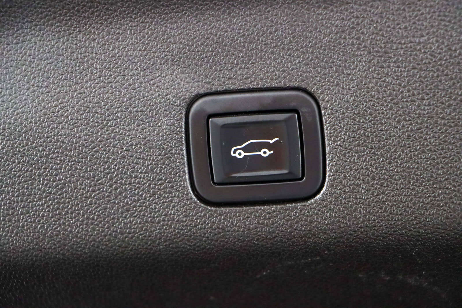 Used 2023 GMC Yukon AT4 w/ AT4 Premium Package AWD/4WD image 35