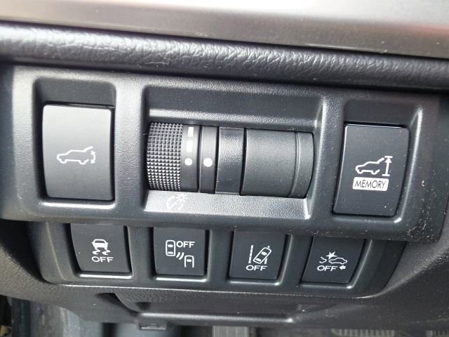 Used 2018 Subaru Outback 2.5i Touring w/ Popular Package #3 AWD/4WD image 14