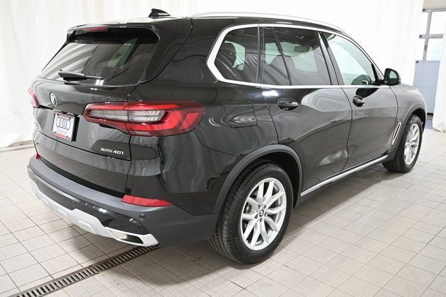 Used 2022 BMW X5 xDrive40i w/ Parking Assistance Package image 13