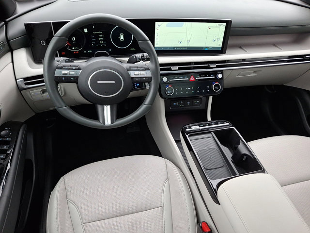 Certified 2025 Hyundai Tucson Limited image 11