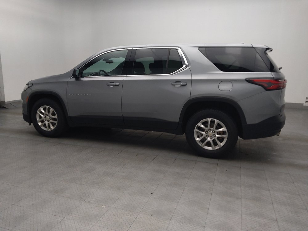 Used 2023 Chevrolet Traverse LS FWD image 3