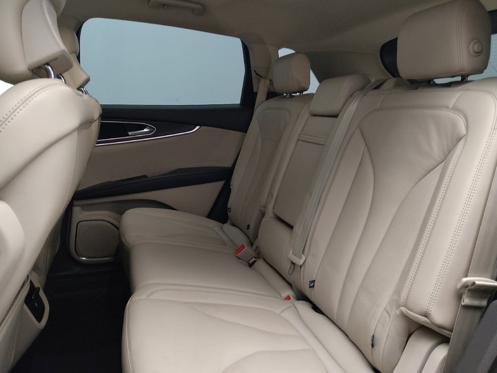 Used 2018 Lincoln MKX Select w/ Select Plus Package image 18