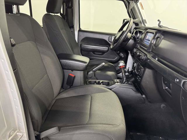 Certified 2022 Jeep Gladiator Sport image 11