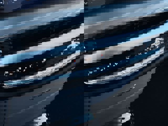 New 2026 Cadillac Lyriq Signature Luxury image 15