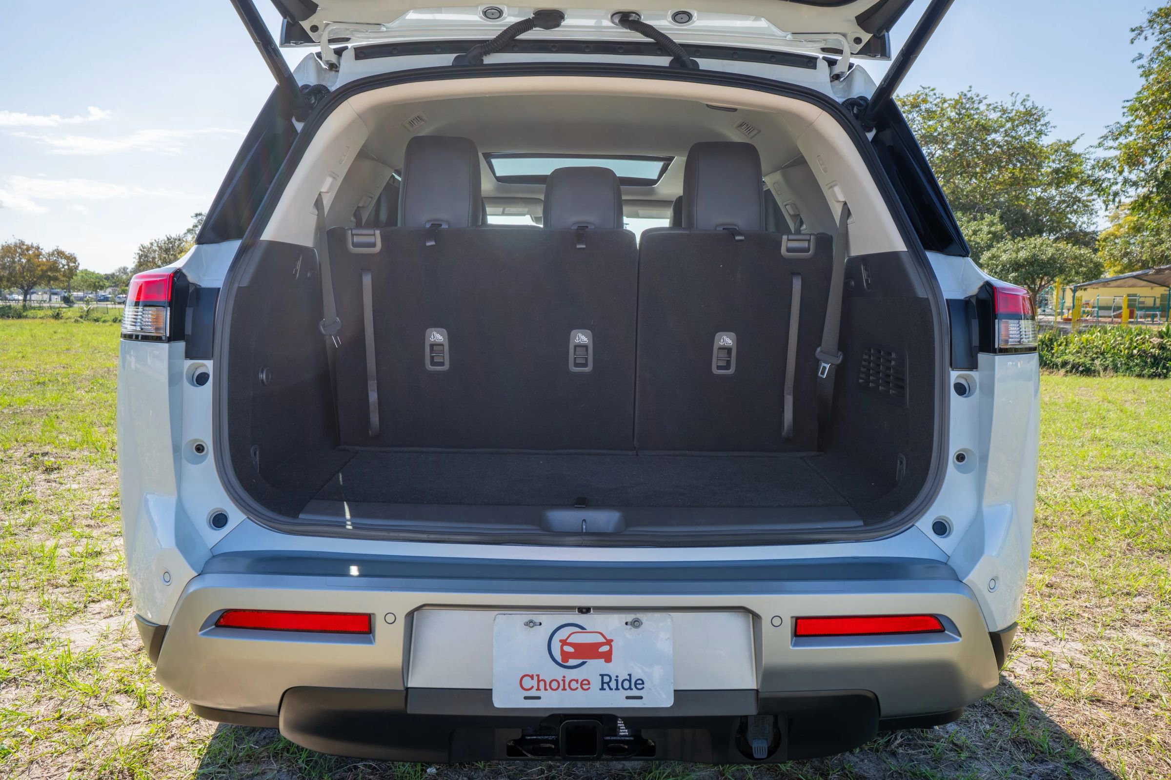 Used 2025 Nissan Pathfinder SL w/ SL Premium Package image 31