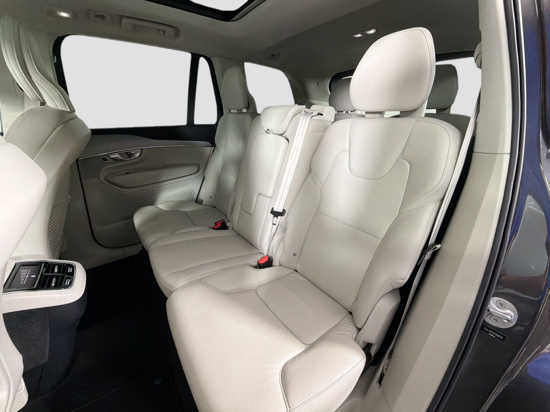 Certified 2023 Volvo XC90 B5 Core image 25