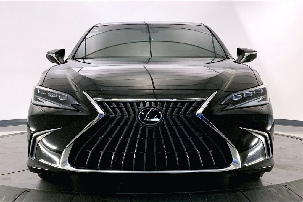 Used 2025 Lexus ES 350 Ultra Luxury w/ Accessory Package (Z2) FWD image 2