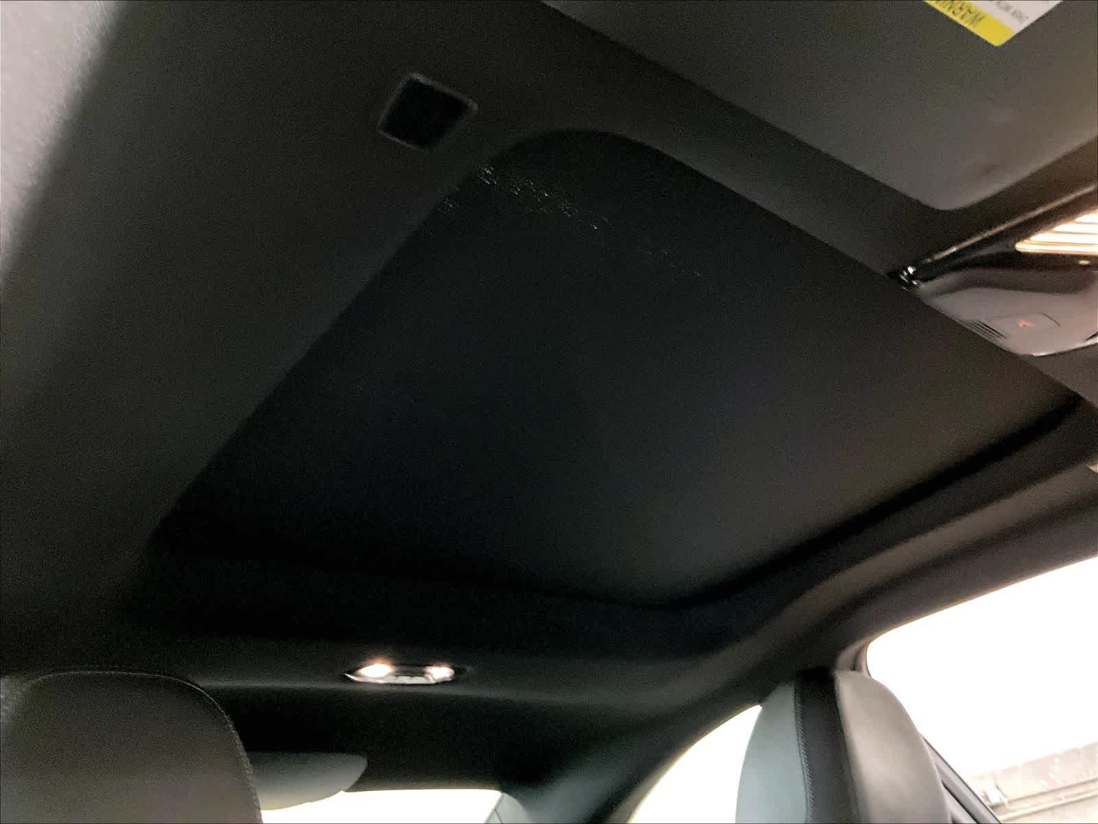 Used 2023 BMW 230i Coupe w/ Convenience Package RWD image 25