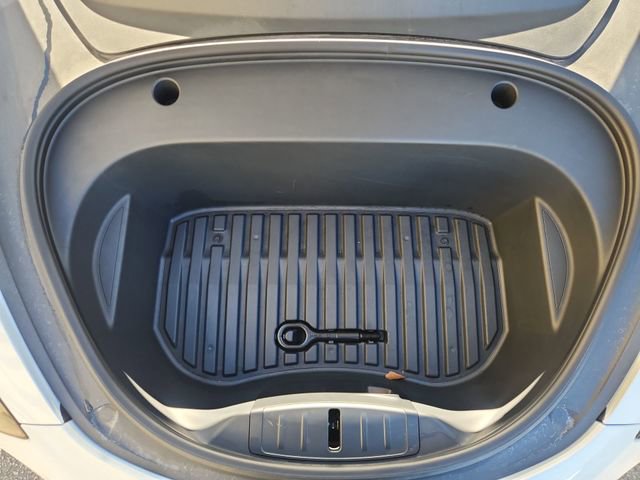 Used 2023 Tesla Model 3 Performance image 28