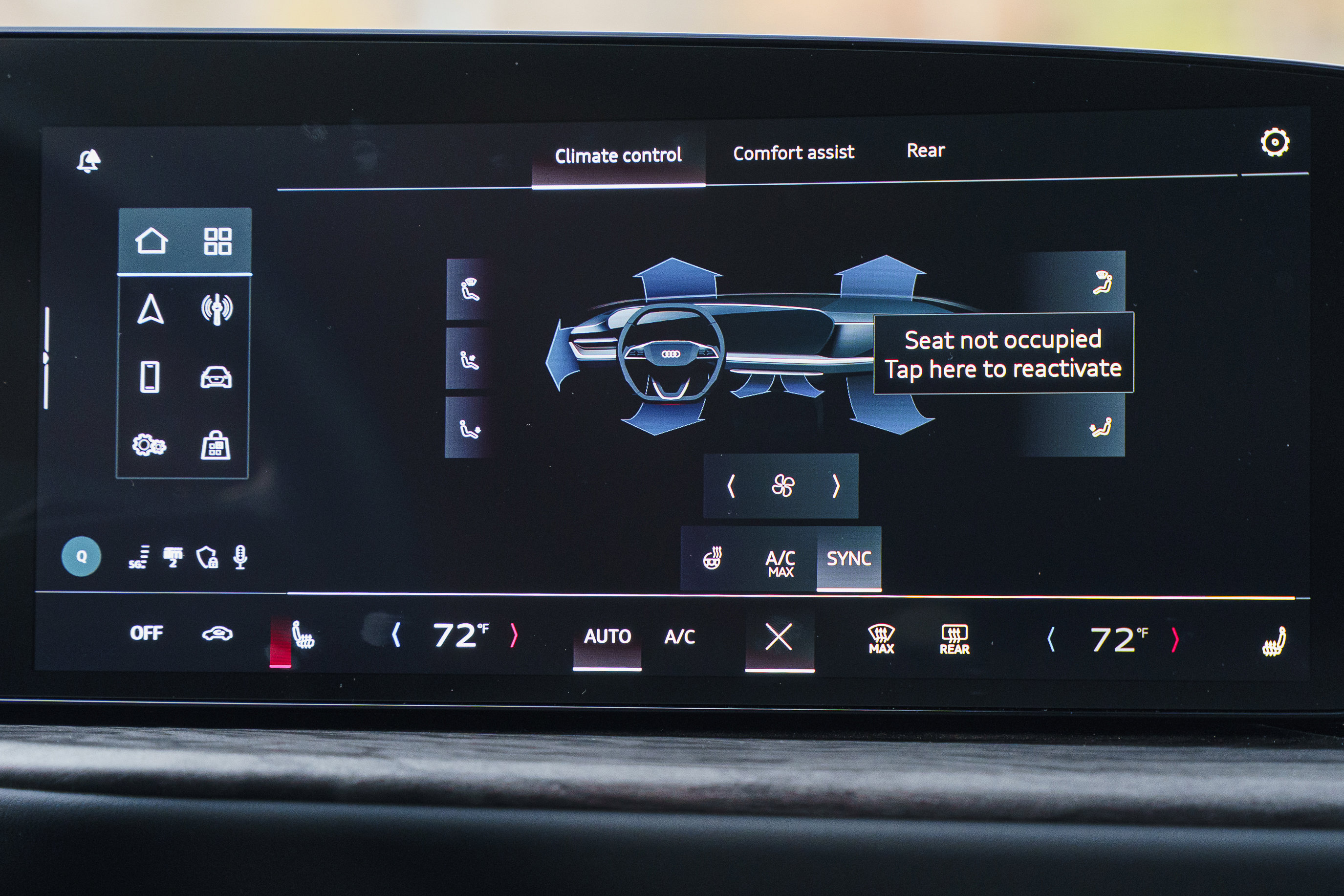 Certified 2025 Audi Q5 Premium w/ Convenience Package image 12