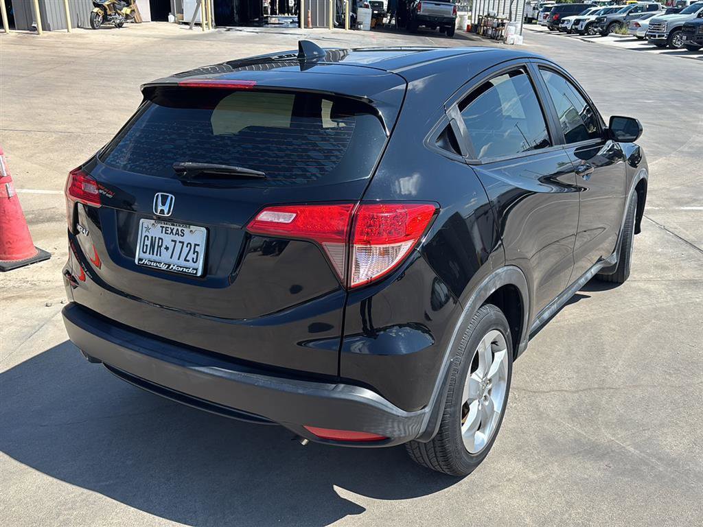Used 2016 Honda HR-V LX image 4