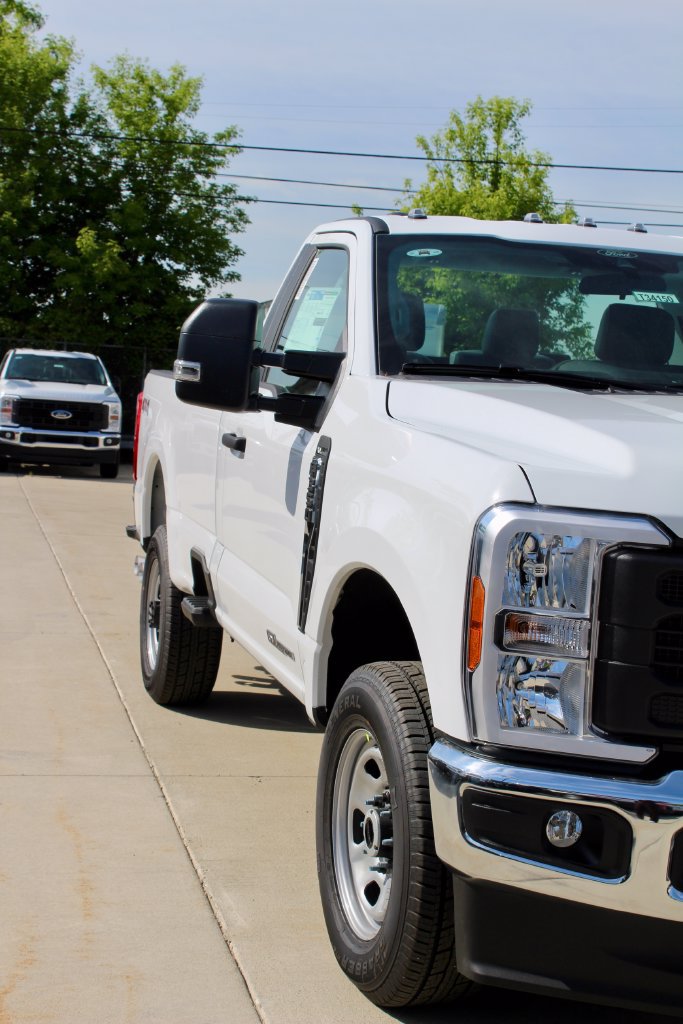 New 2026 Ford F350 XL w/ XL Chrome Package AWD/4WD image 20