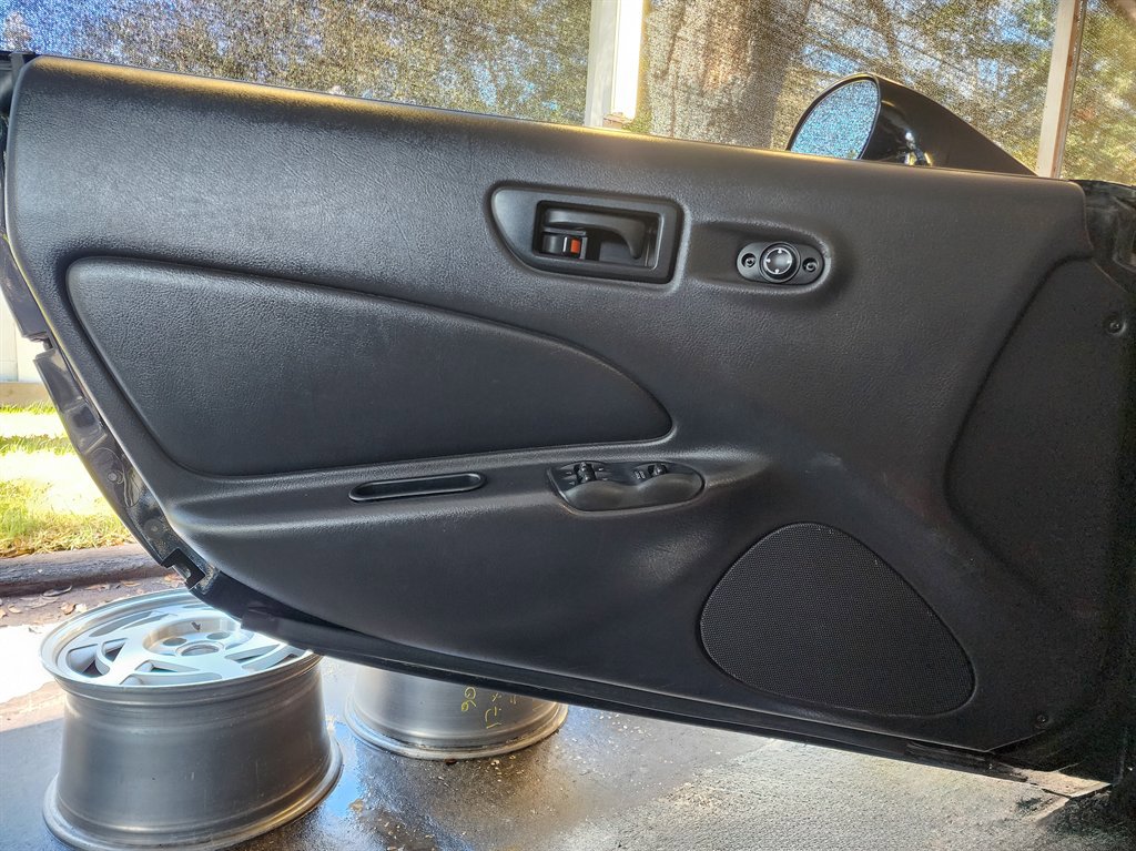 Used 2000 Plymouth Prowler image 22