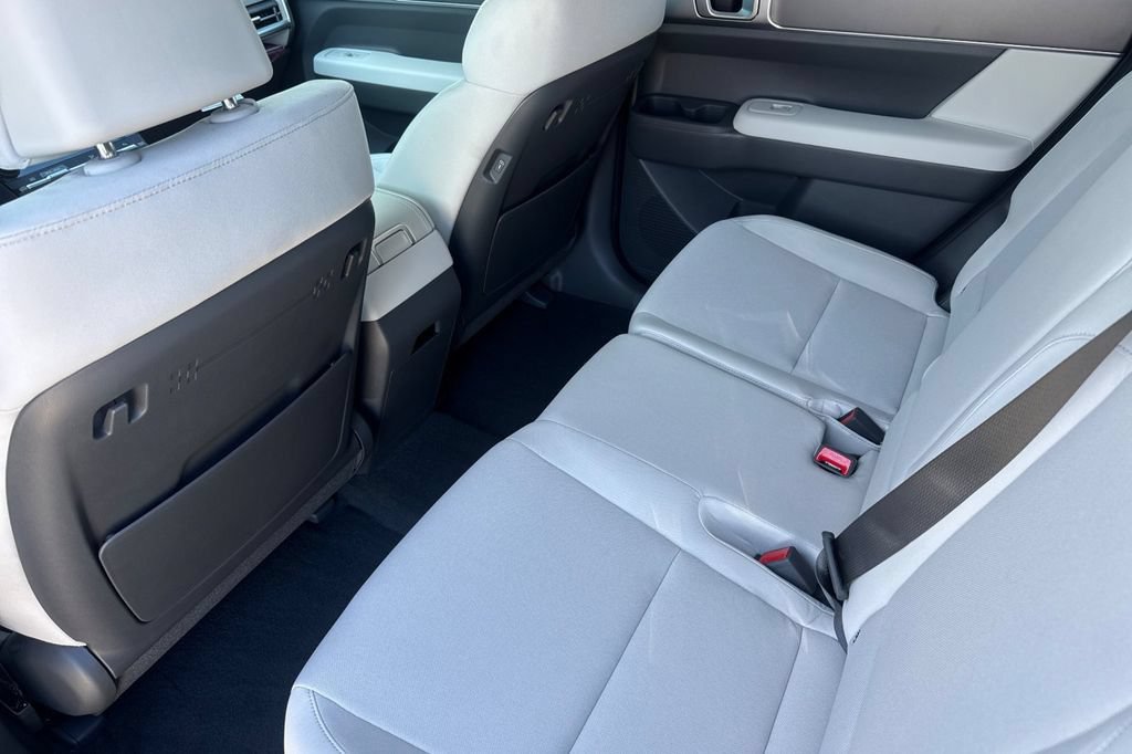 New 2026 Hyundai Santa Fe SE FWD image 13