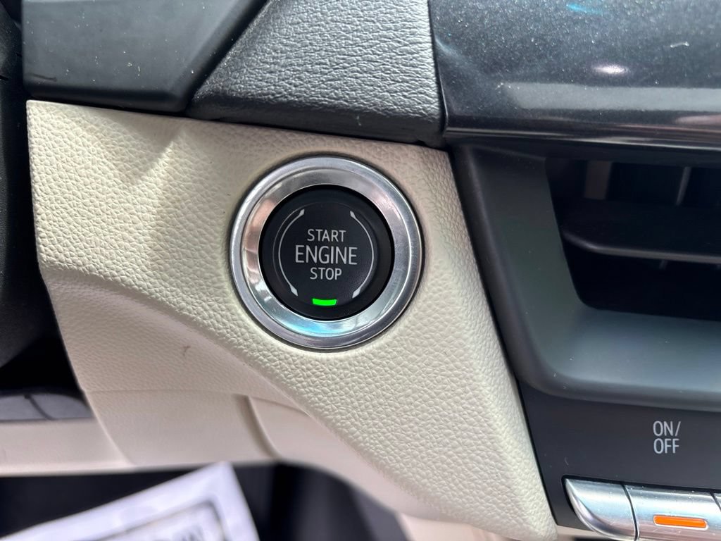 Used 2020 Cadillac CT4 Luxury w/ Sun And Sound Package RWD image 24