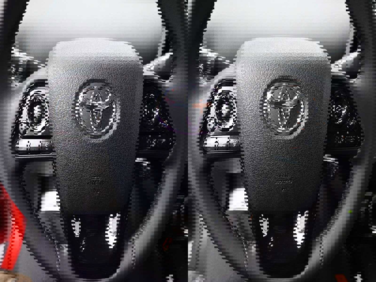 Used 2022 Toyota Prius Prime XLE image 6