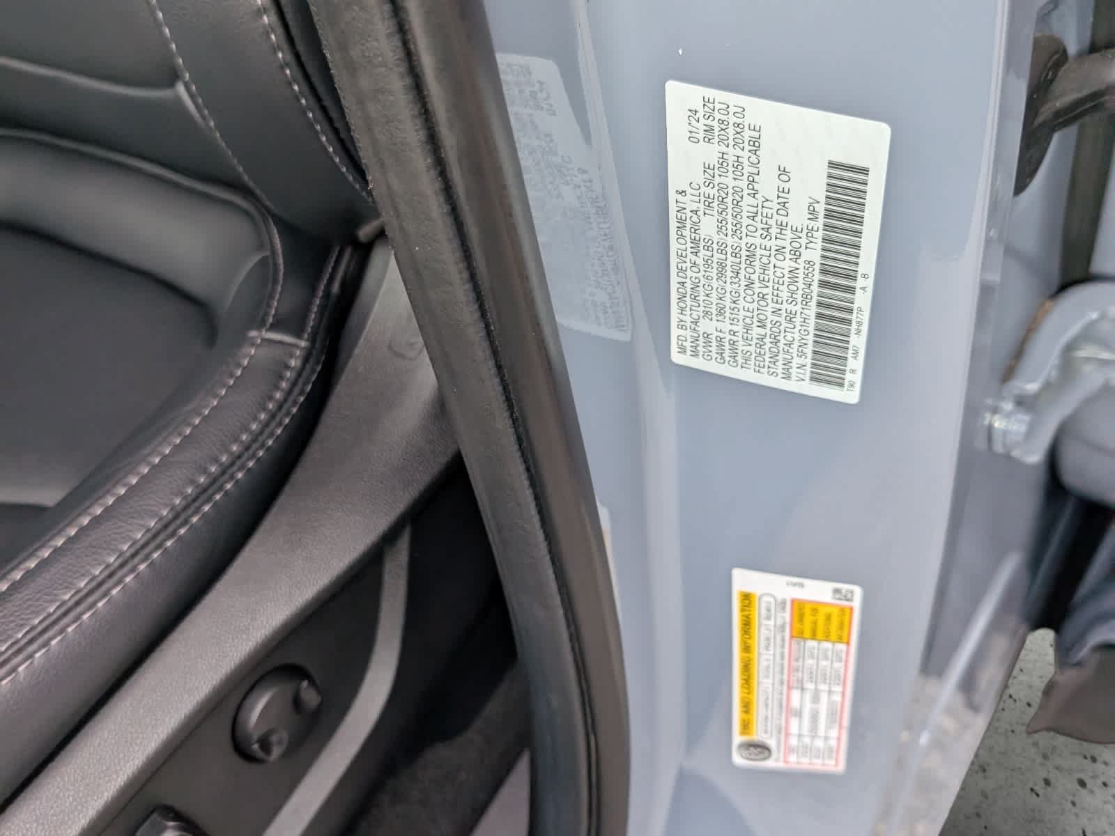 Used 2024 Honda Pilot Touring image 19