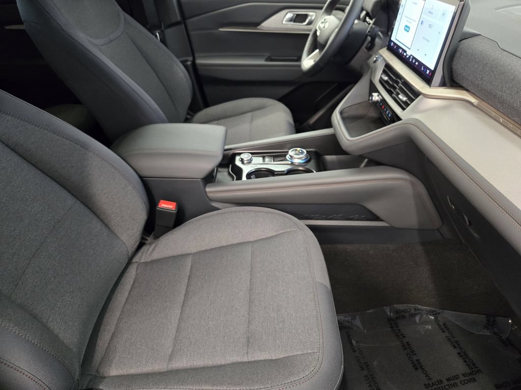 New 2026 Ford Explorer Active RWD image 13