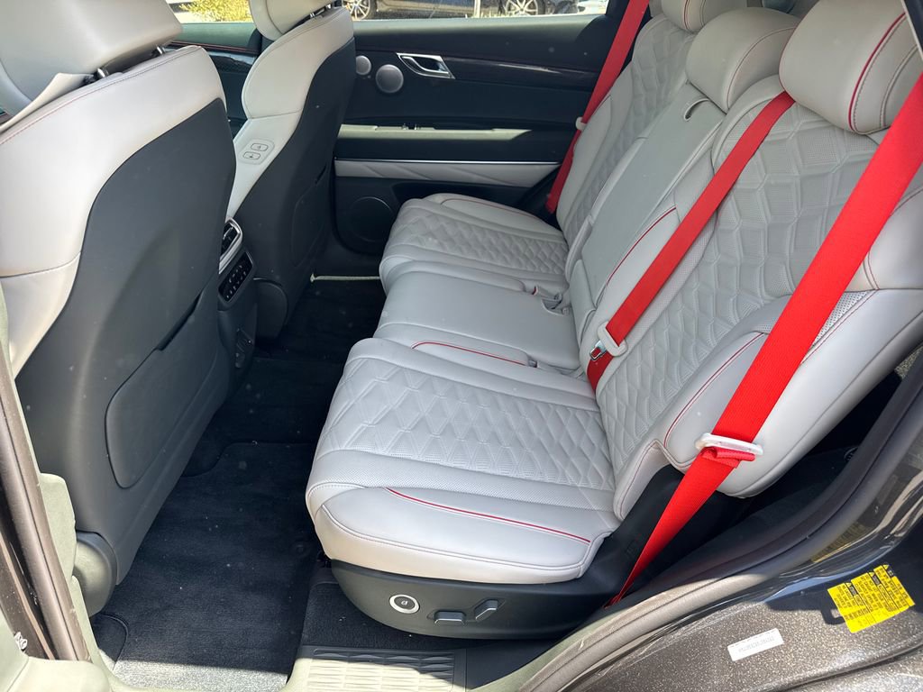 Used 2025 Genesis GV80 3.5T e-SC AWD/4WD image 21