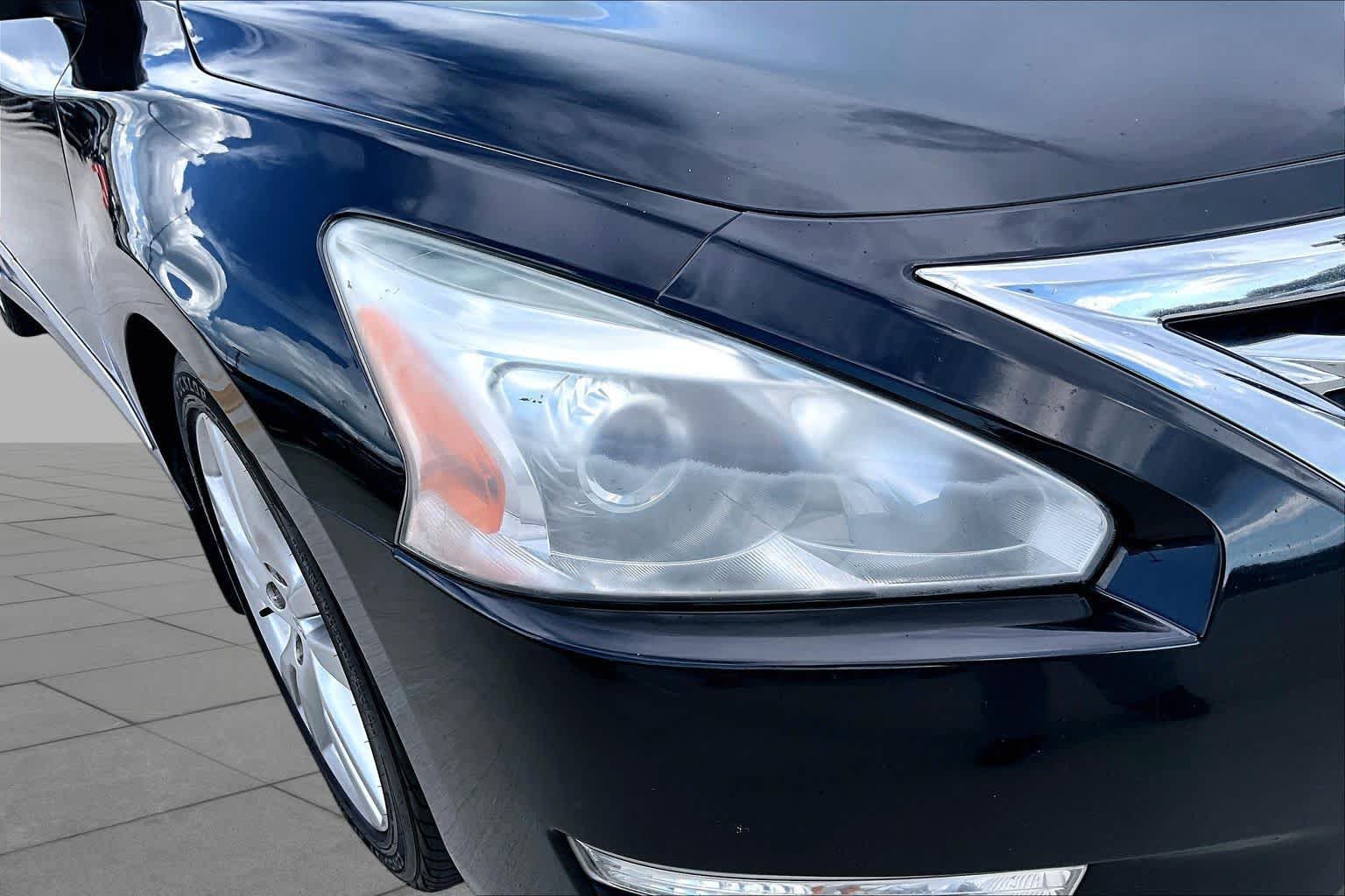 Used 2015 Nissan Altima 3.5 SL FWD image 26
